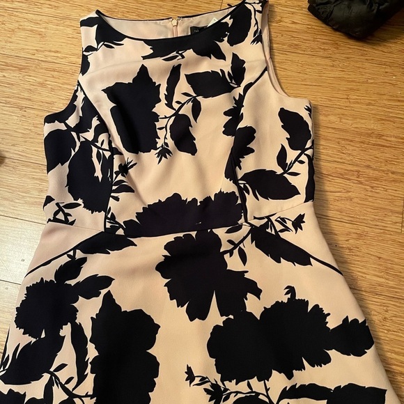 NEW The Limited Sleeveless size 10 Dress - Picture 3 of 8